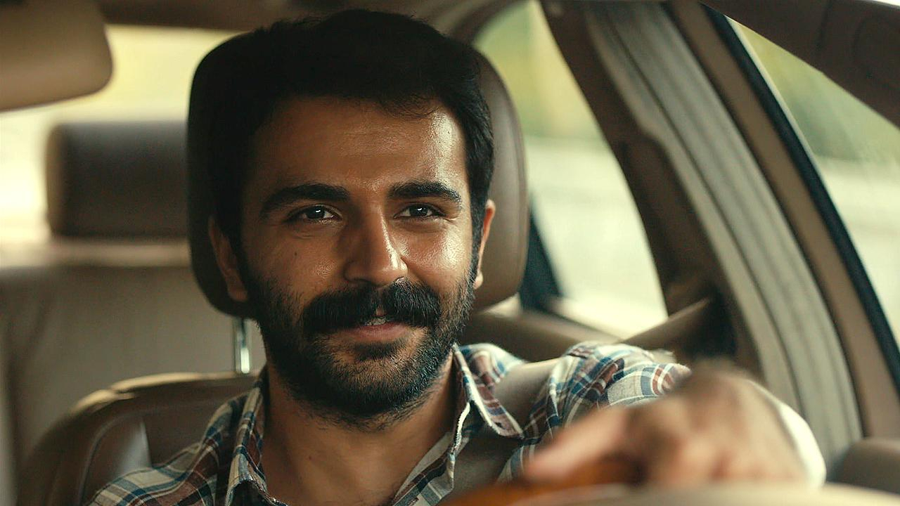 Yenge hala seni seviyor!