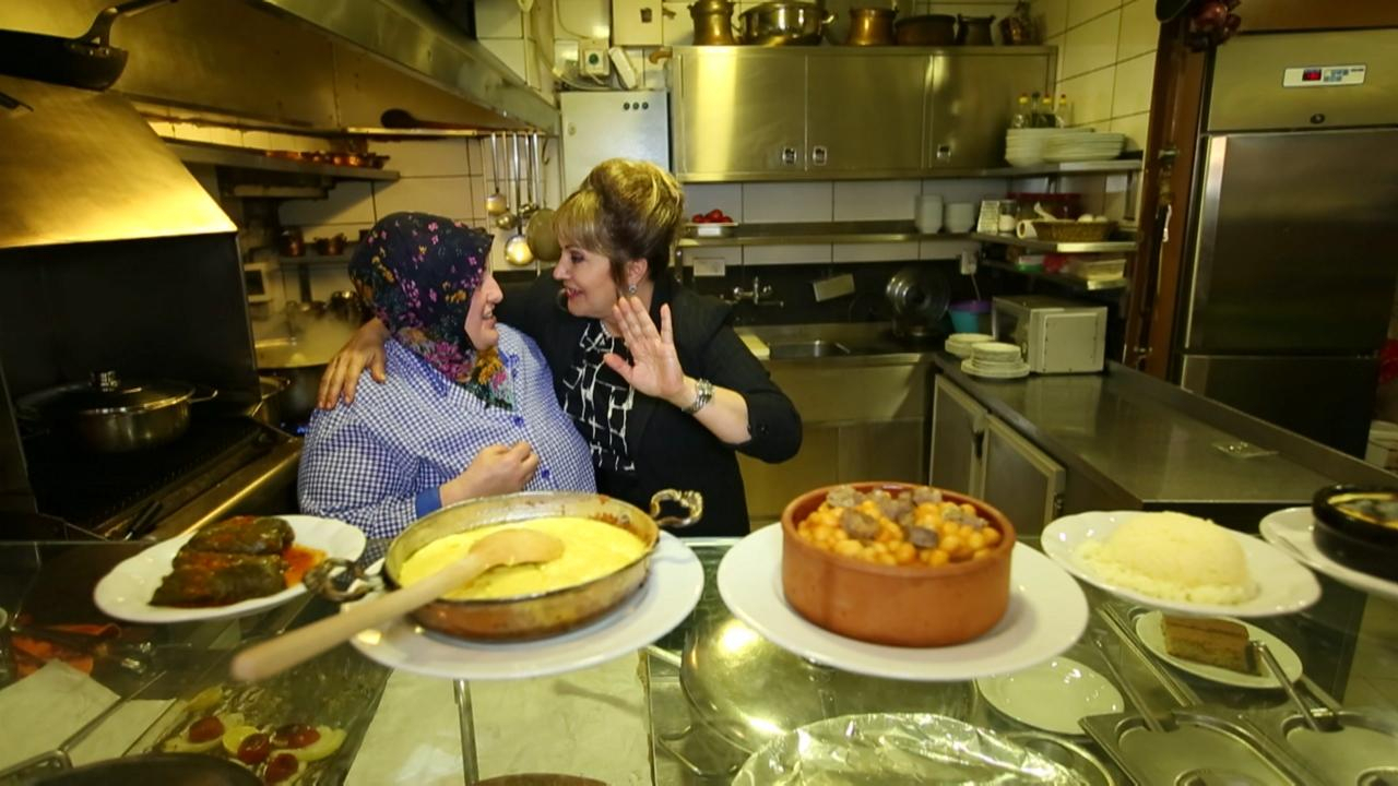 Sahrap'la Lezzetli Sofralar 3 Aralık 2017 Fragmanı