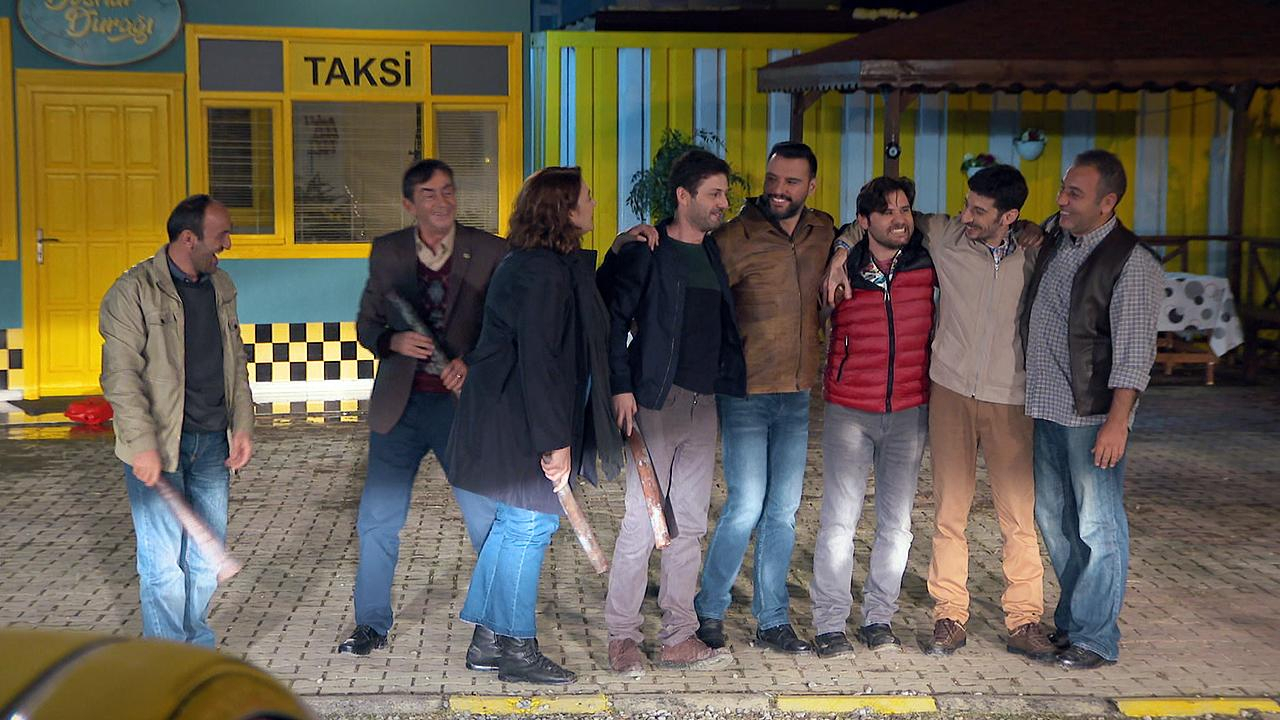 Yanan taksi dostluğu pekiştirdi!