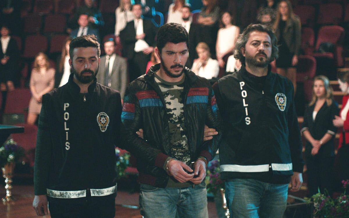 İnsanlık Suçu 1. Bölüm