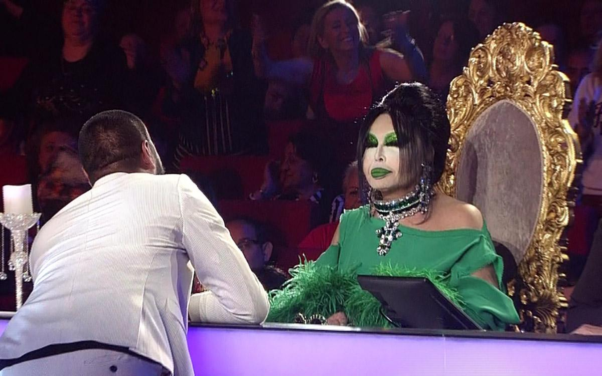 Diva'dan Salih'e övgü dolu sözler!