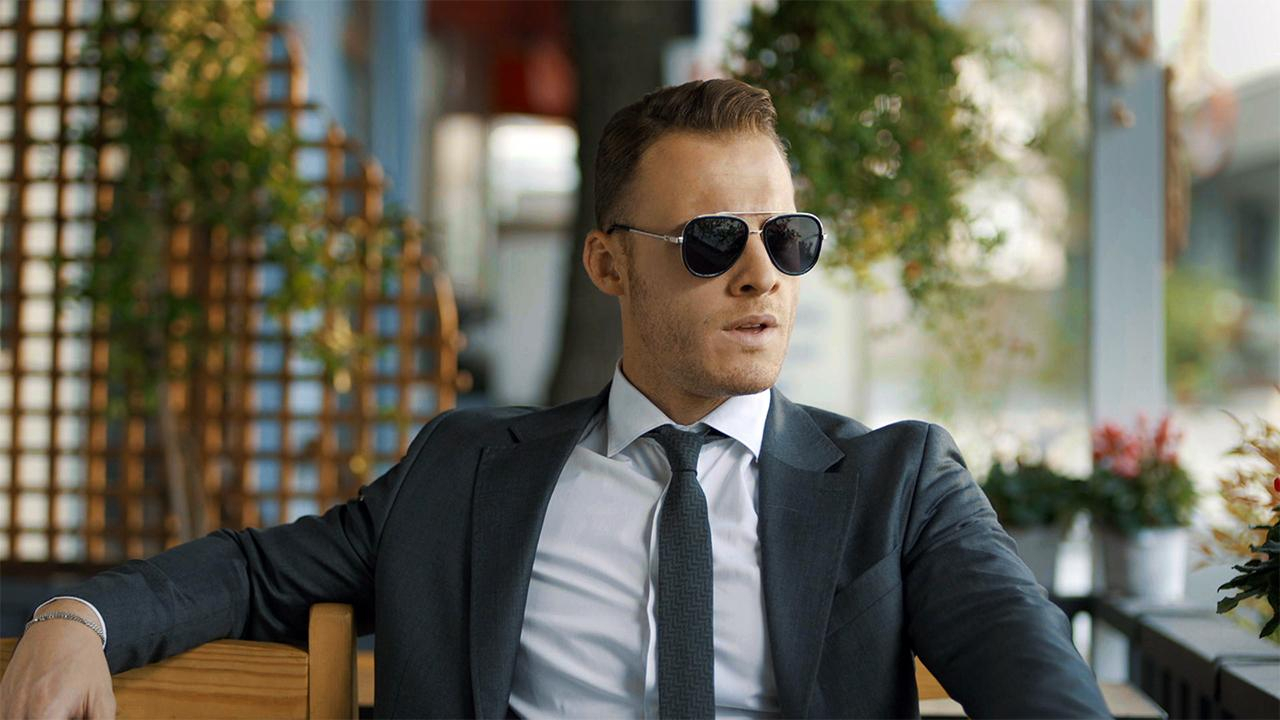 Karşınızda MKC (Kerem Bürsin)