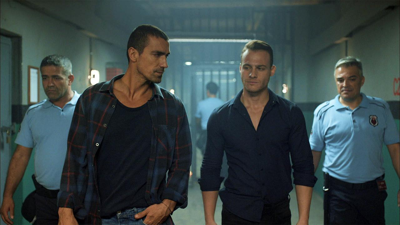 Barca ve MKC hapiste!