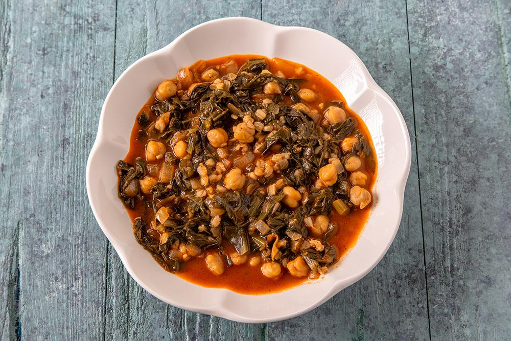 Buğdaylı Pazı Yemeği -Buğdaylı Pazı Yemeği Tarifi - Buğdaylı Pazı Yemeği Nasıl Yapılır?