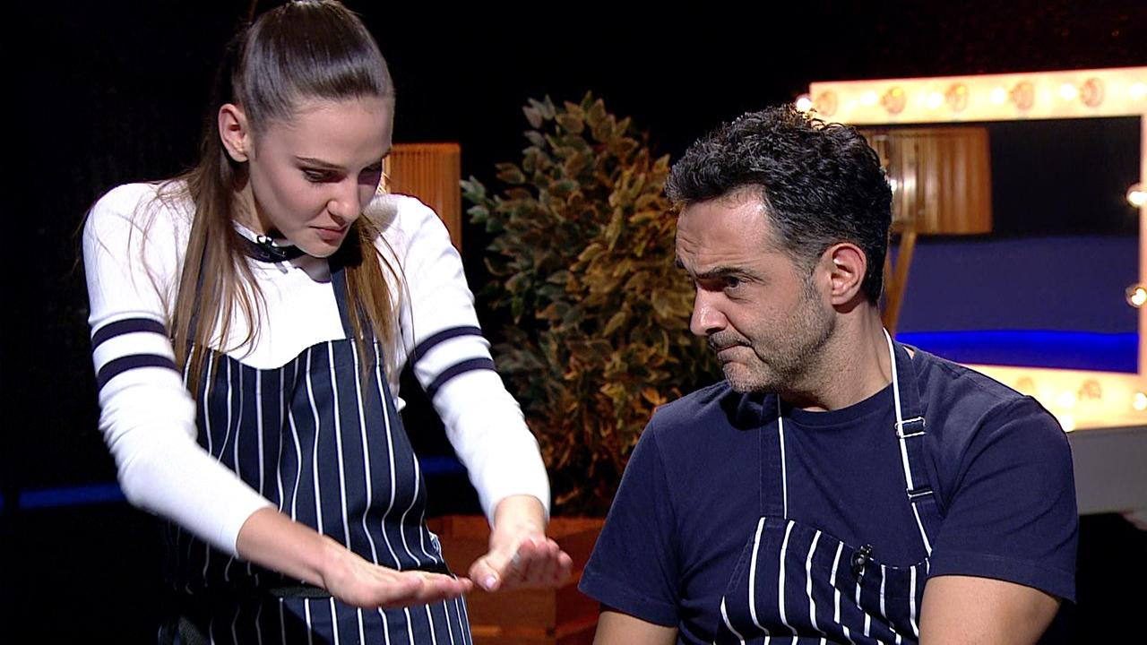 Alina Boz'dan Lambada eşliğinde hamur açma!