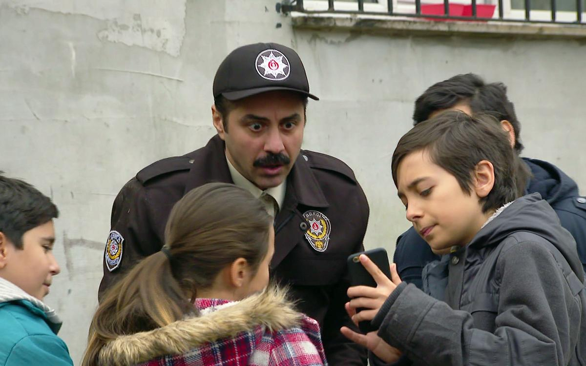 Memo, Bekçi Hamdi’ye şantaj yapıyor!