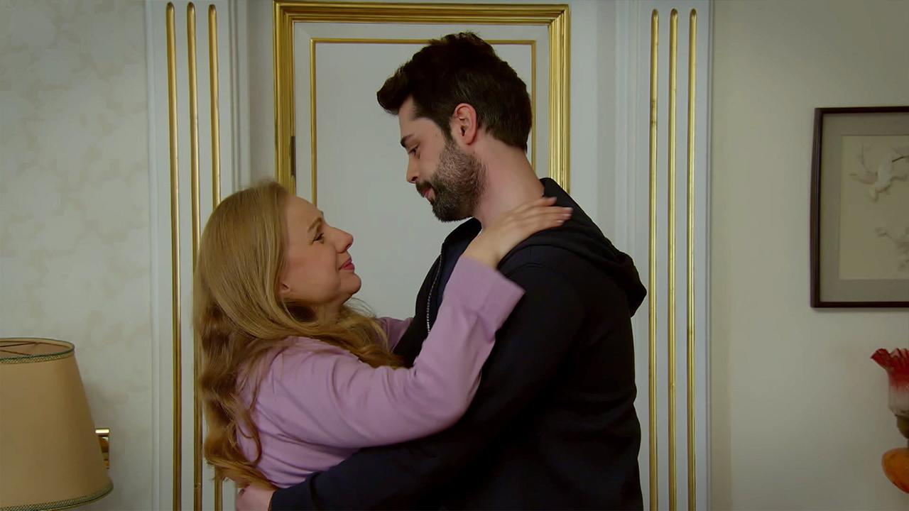 Levent yıllar sonra geri dönüyor!