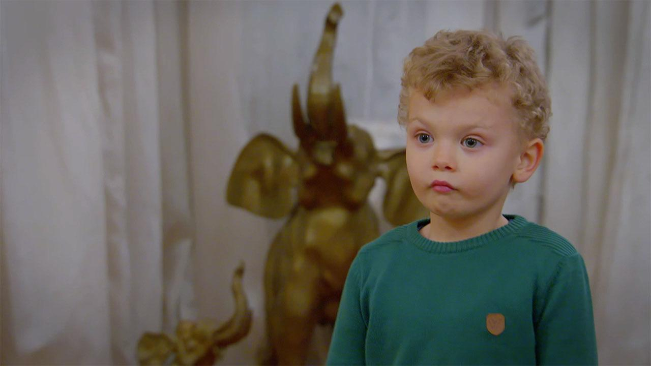 Ömer, konaktan kaçmayı başarıyor!