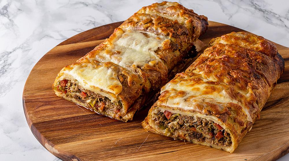 Kıymalı Rulo Börek - Kıymalı Rulo Börek Tarifi - Kıymalı Rulo Börek Nasıl Yapılır?