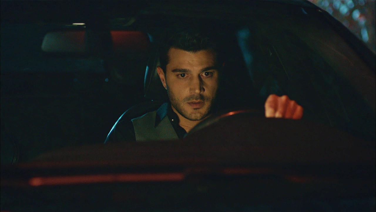 Cem, geçmişiyle yüzleşiyor!