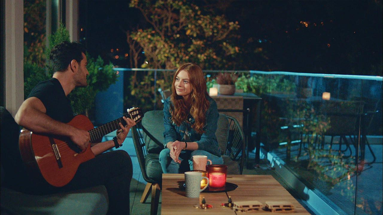 Cem ve Yasemin'in romantik anları!