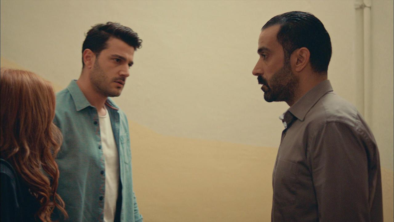 Birkan, Yasemin'in evine girerken yakalanıyor!