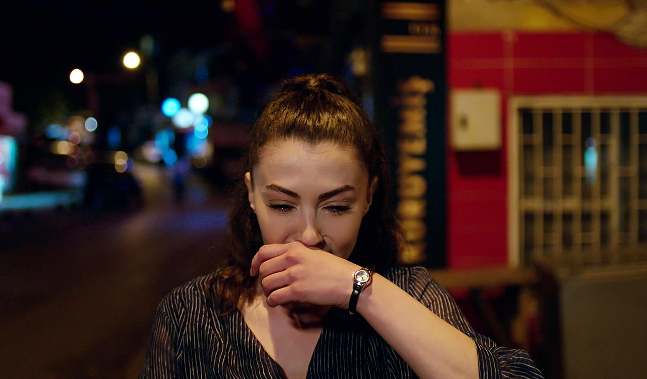 Ayşe, evden kaçıyor!