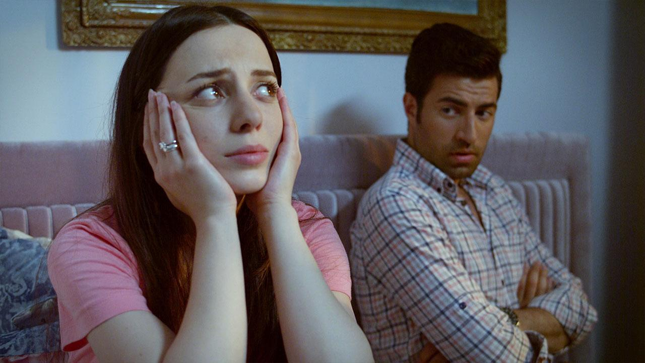 Ayşe ve Cemil ilk kez birlikte uyuyor!