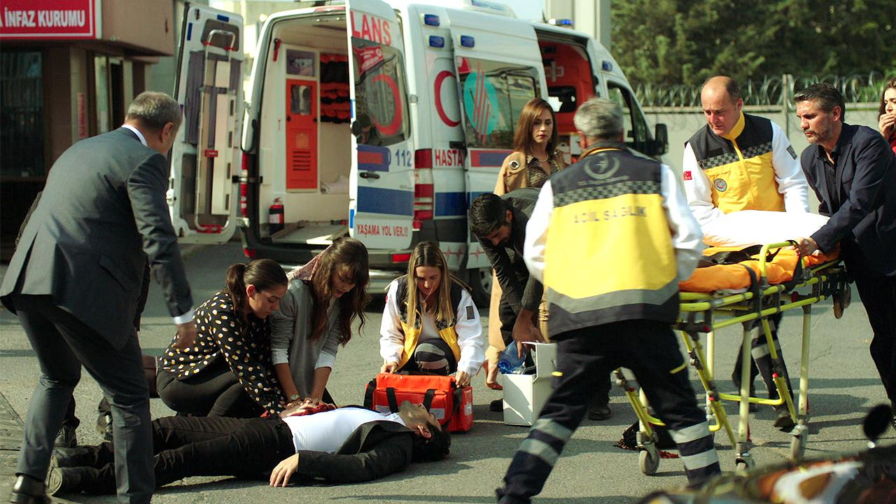 Azize, Kartal'ın hayatını kurtarıyor!