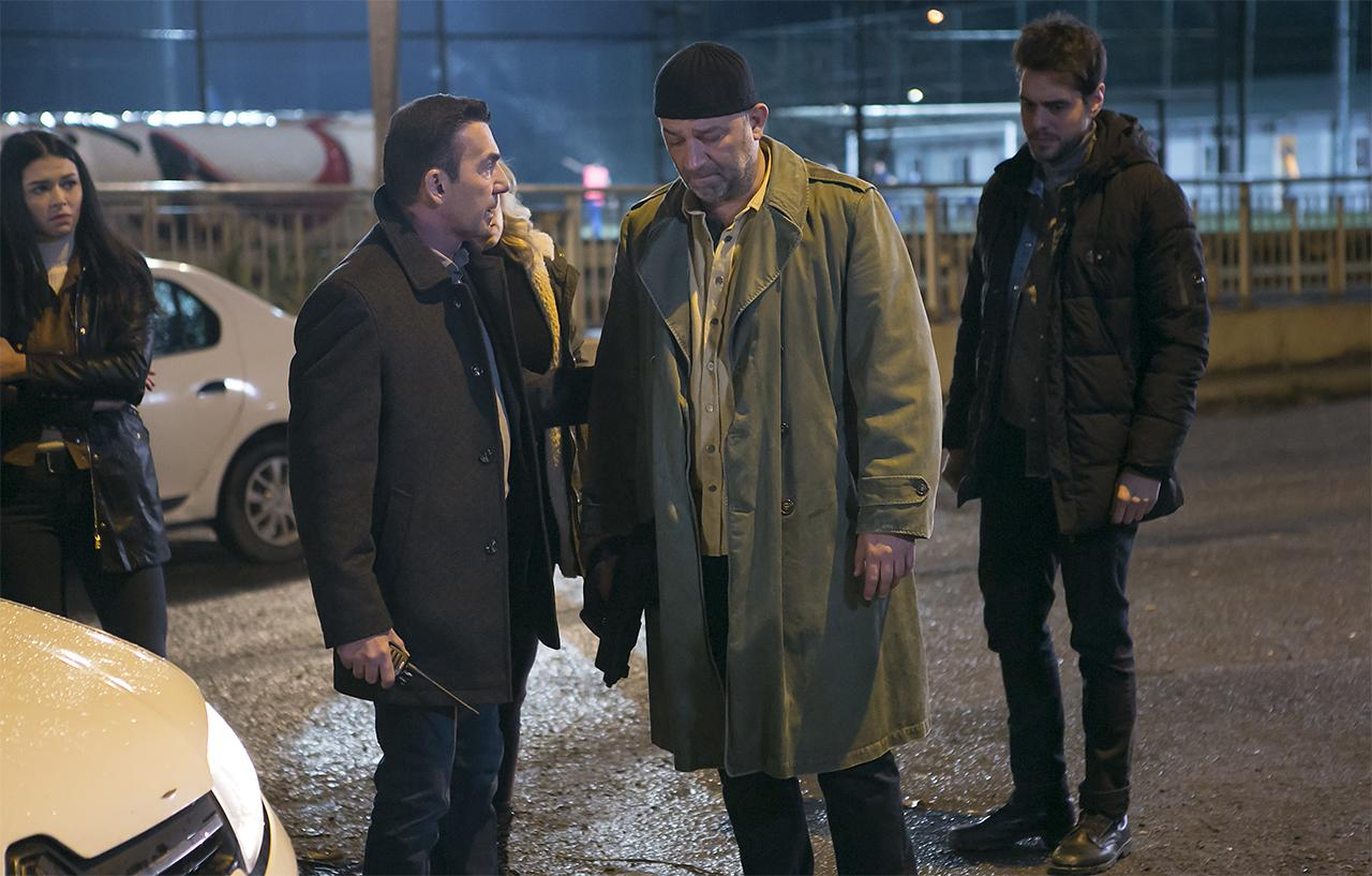 Mesut'un başına ödül kondu!