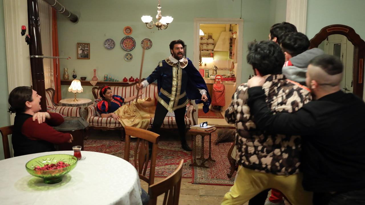 Prens olacaktı, Shrek oldu!