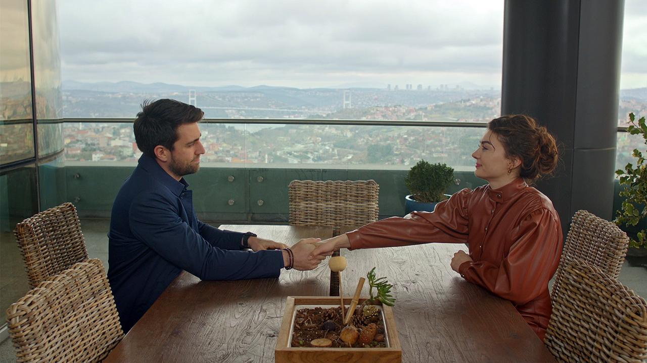 Ayşe, Kerem'le vedalaşıyor!