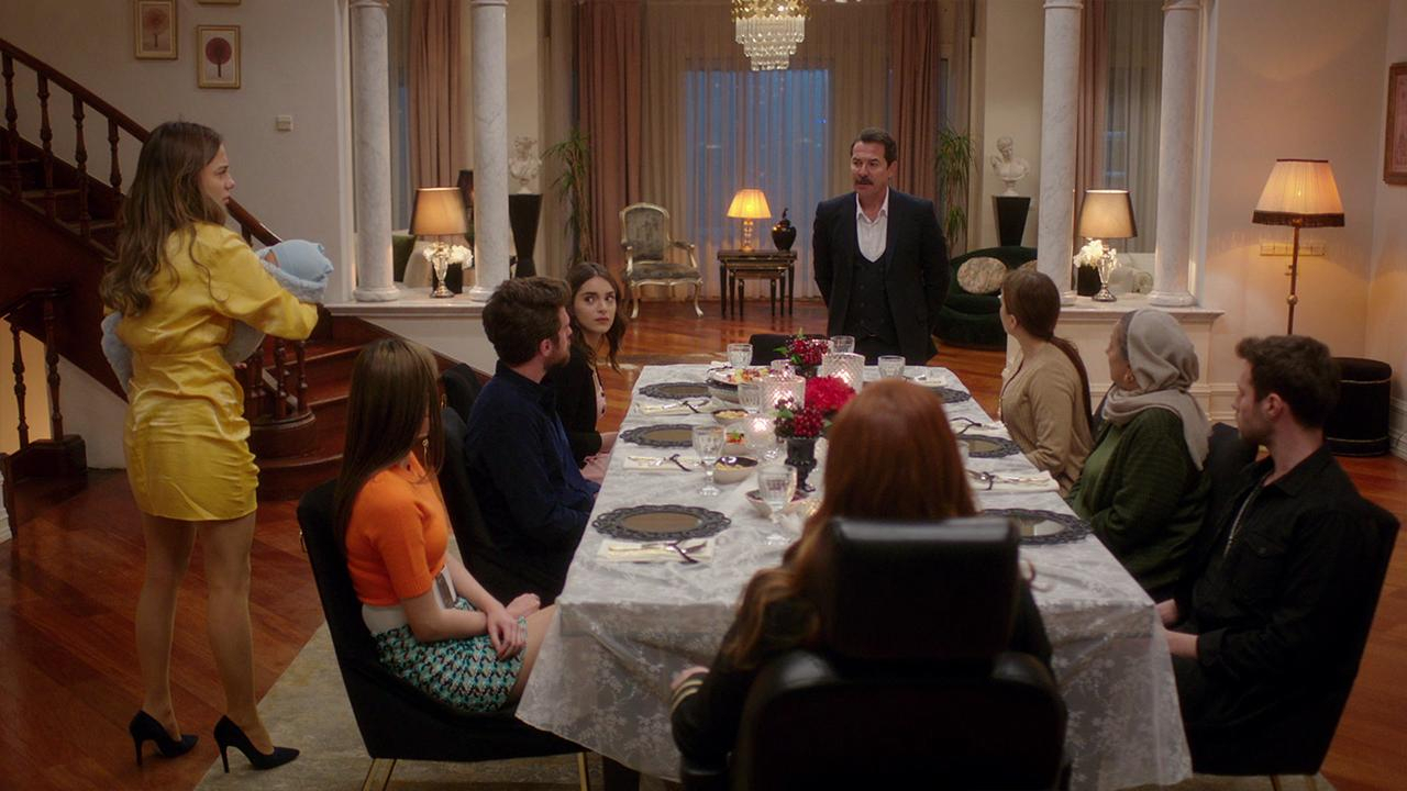 Agah, Ceren'in foyasını ortaya çıkardı!