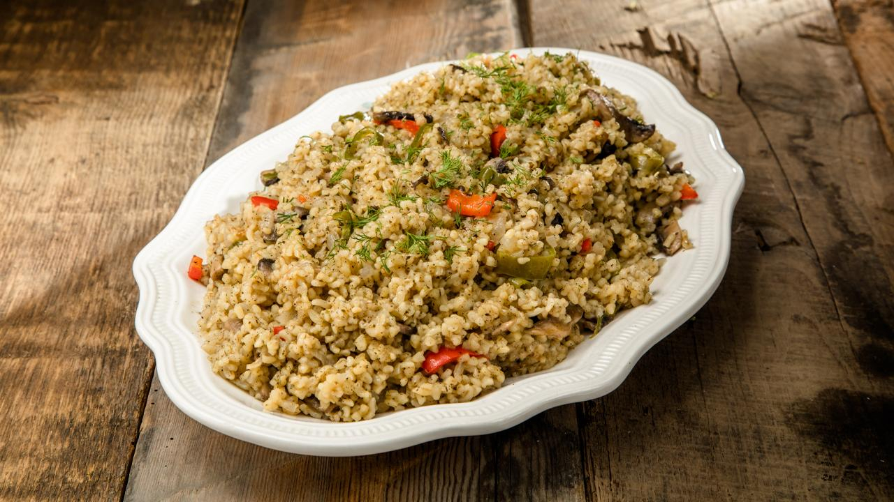 Sebzeli Bulgur Pilavı - Sebzeli Bulgur Pilavı Tarifi - Sebzeli Bulgur Pilavı Nasıl Yapılır?