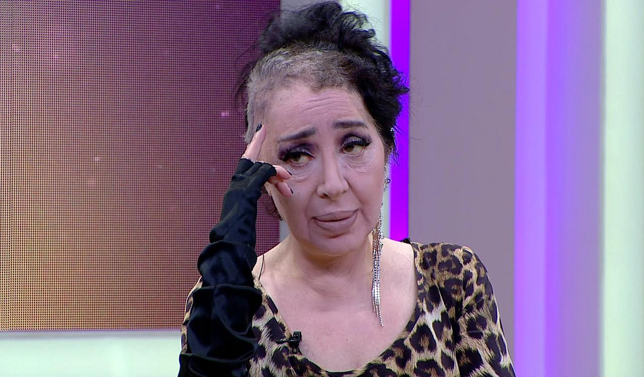 Nur Yerlitaş Canlı Yayındaydı