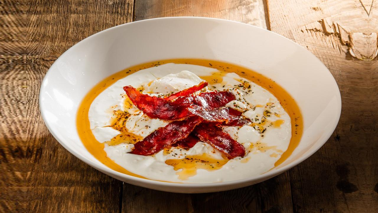 Pastırmalı Çılbır - Pastırmalı Çılbır Tarifi - Pastırmalı Çılbır Nasıl Yapılır?