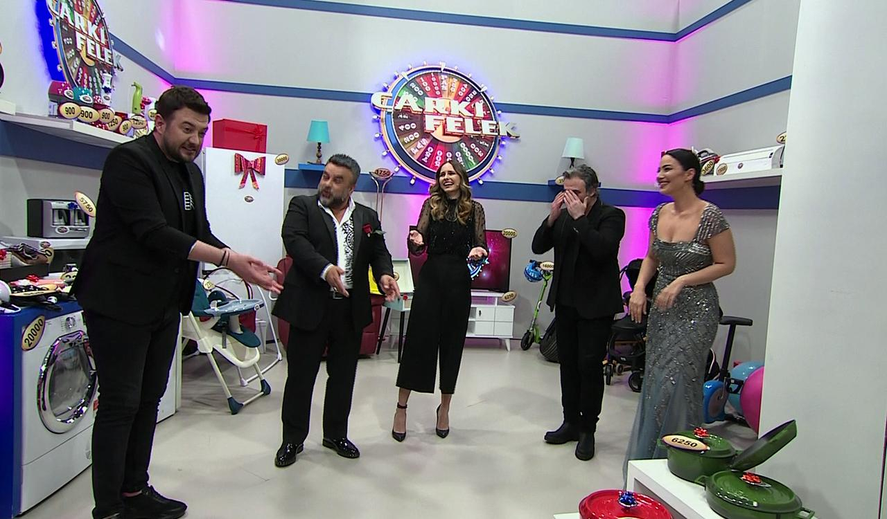 Çarşı karıştı!