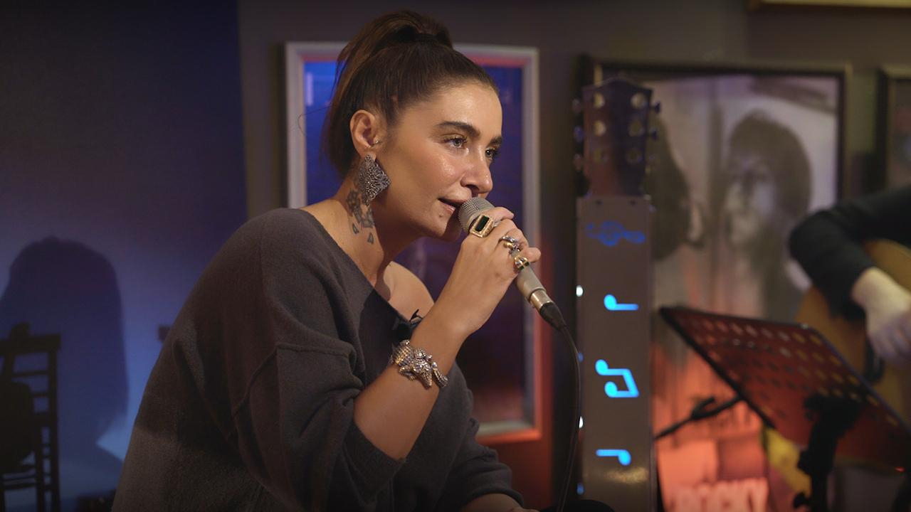Sıla’dan “Tam da bugün” akustik performans!