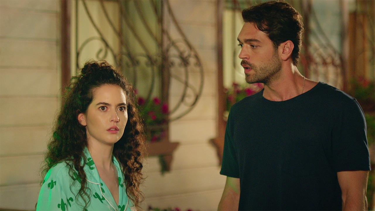 Çatı Katı Aşk 1. Bölüm