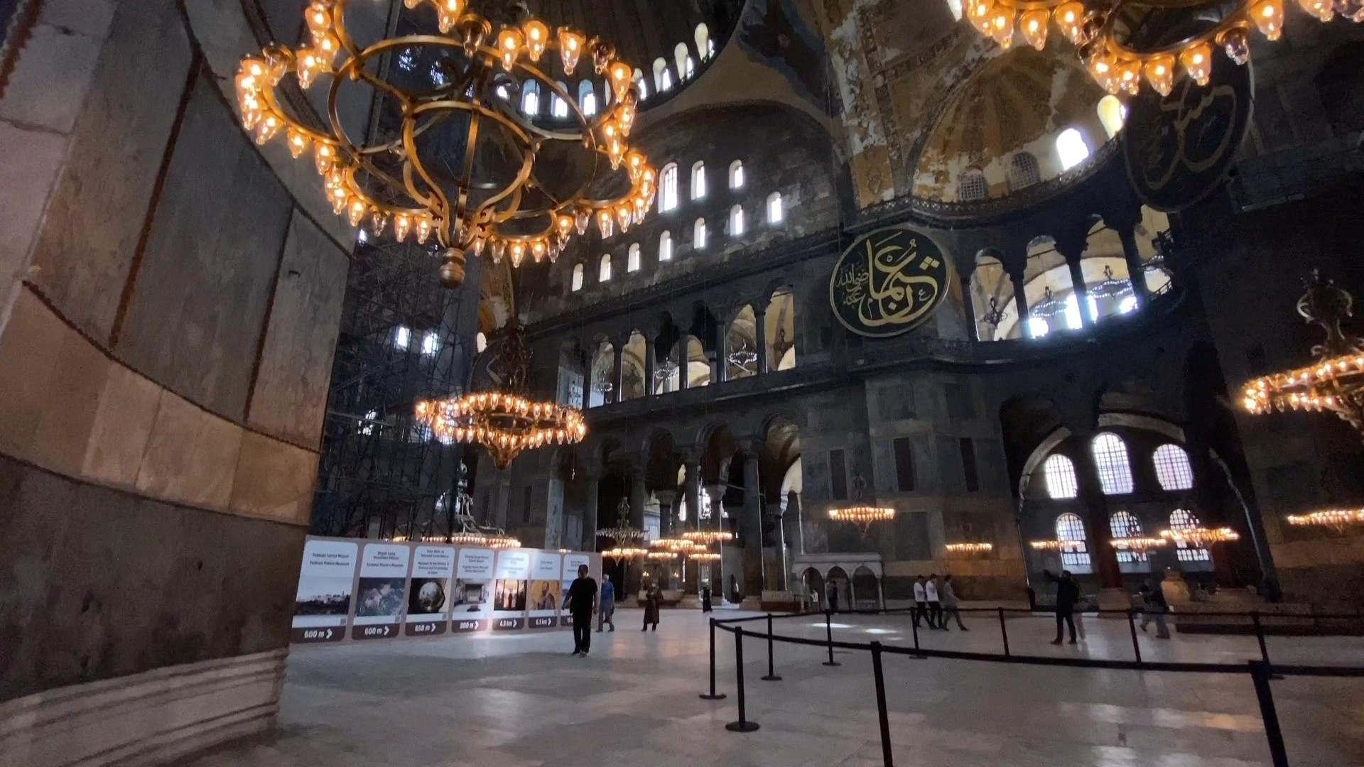 “Ayasofya” yazılı otomobil ilanı