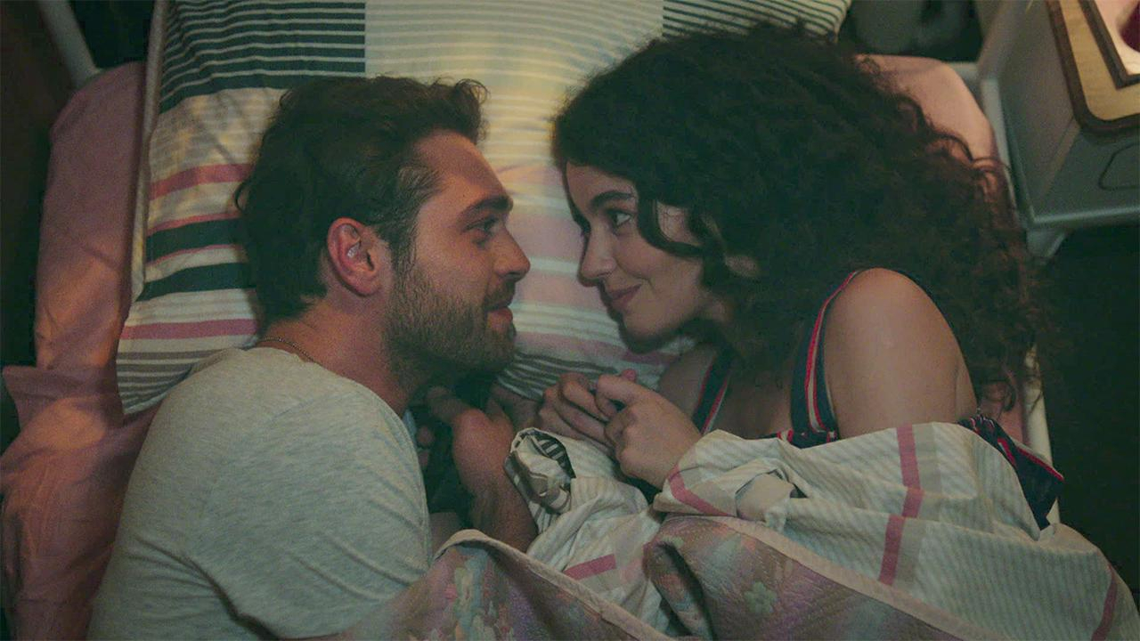 Çatı Katı Aşk 6. Bölüm Fragmanı