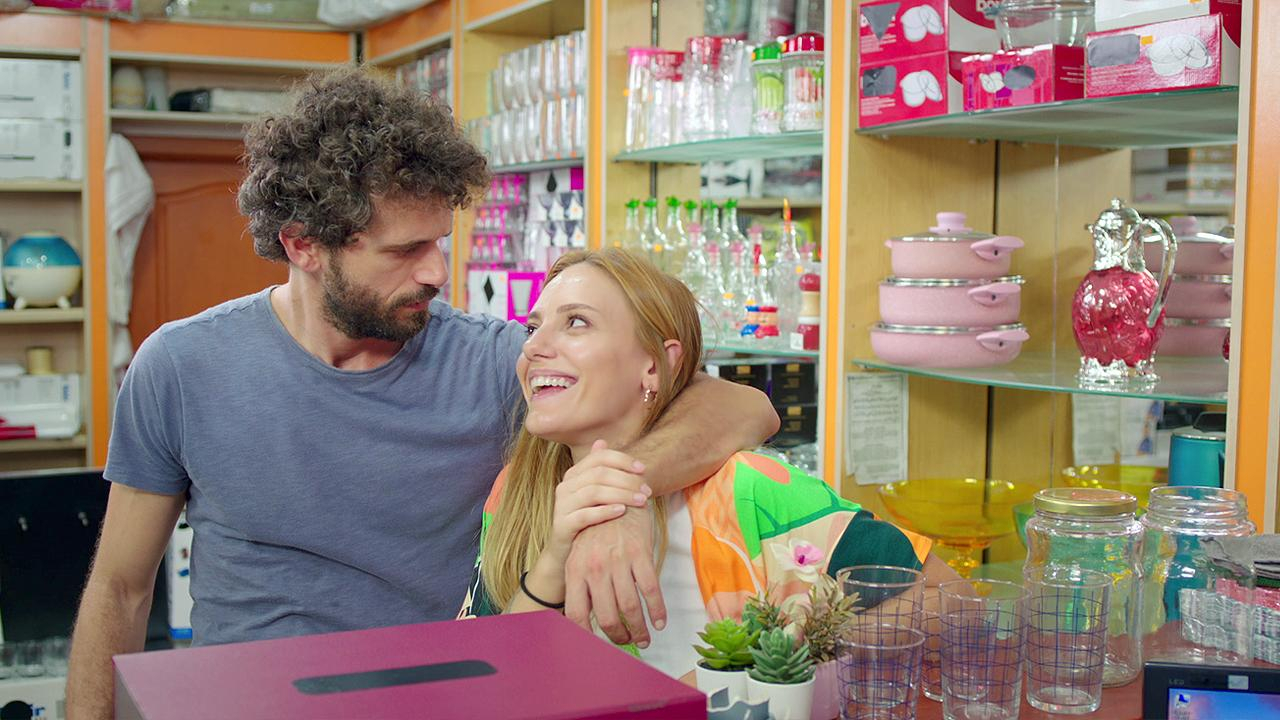 Odun olduğun için, metallerden anlamazsın sen!
