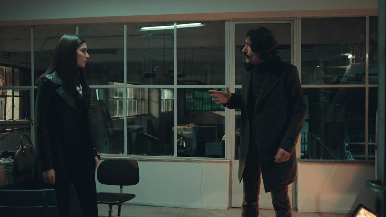 Hiçbir şey göründüğü gibi değildir!