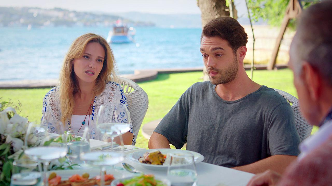 Yasemin, Asaf’ın ağzının payını verdi!