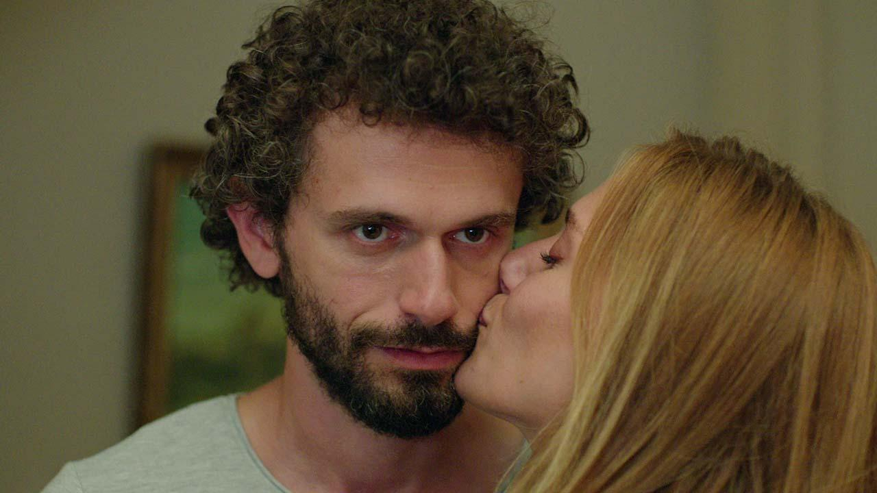 Çatı Katı Aşk 11. Bölüm Fragmanı 