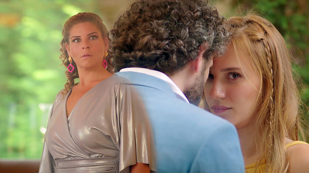 Süheyla, Yasemin ve Demir’i fena yakaladı!