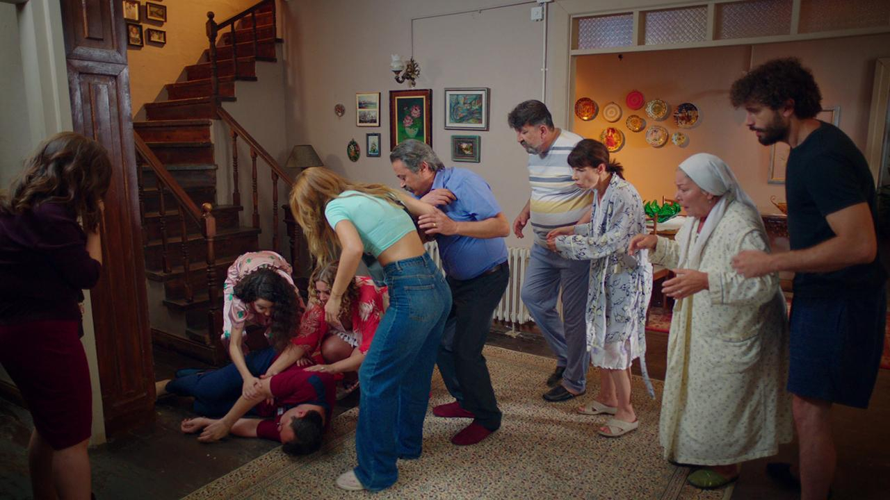 Yasemin'in ailesi, Yılmaz Ailesi ile tanışırsa!