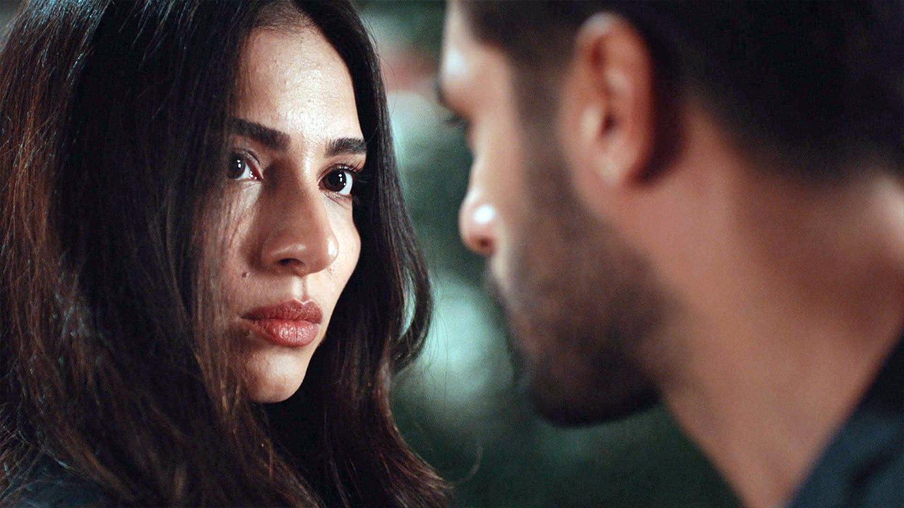 Uzak dur benden Adem!