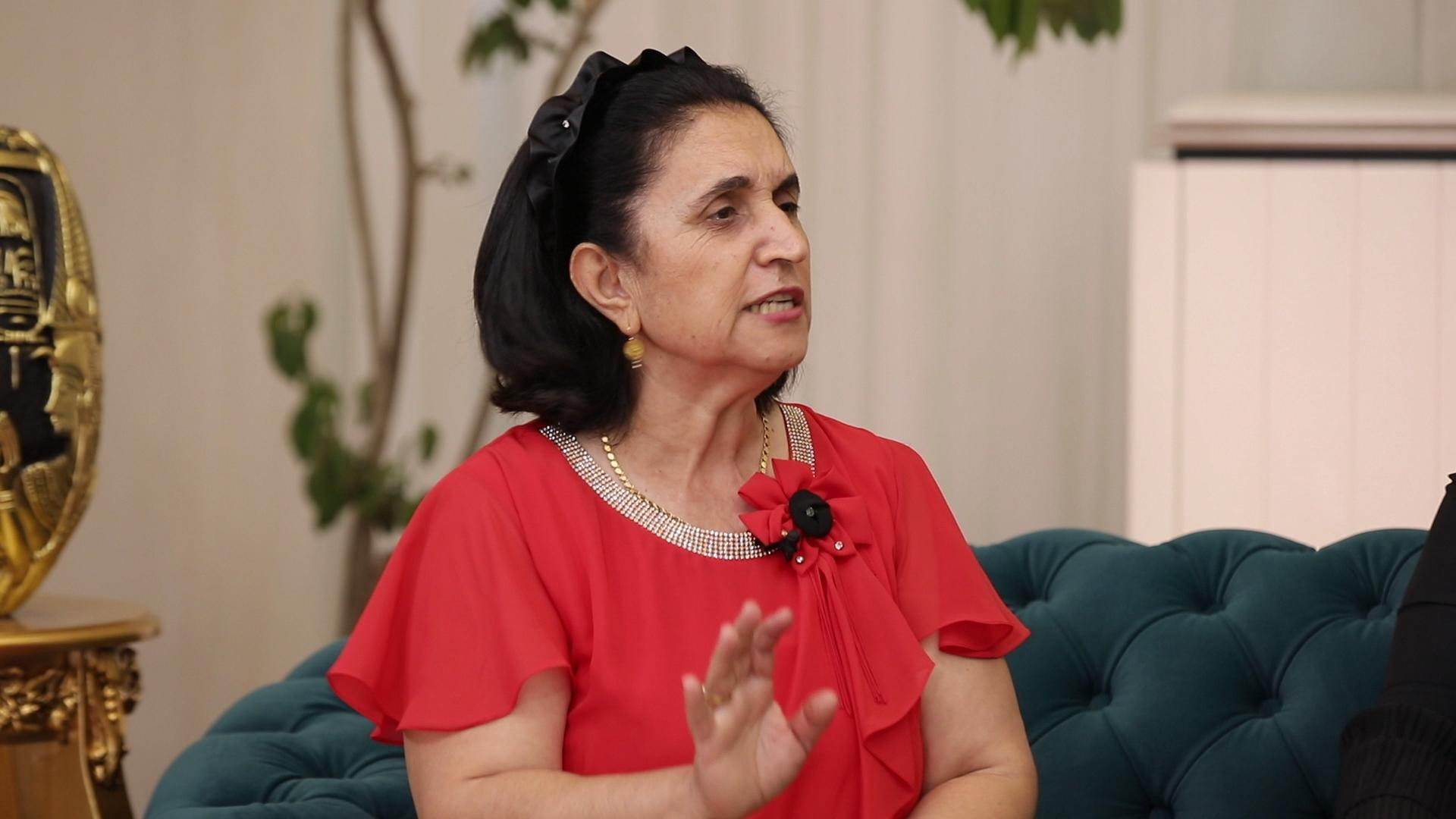 Seninki kalburabastı, benimki kraliçe!