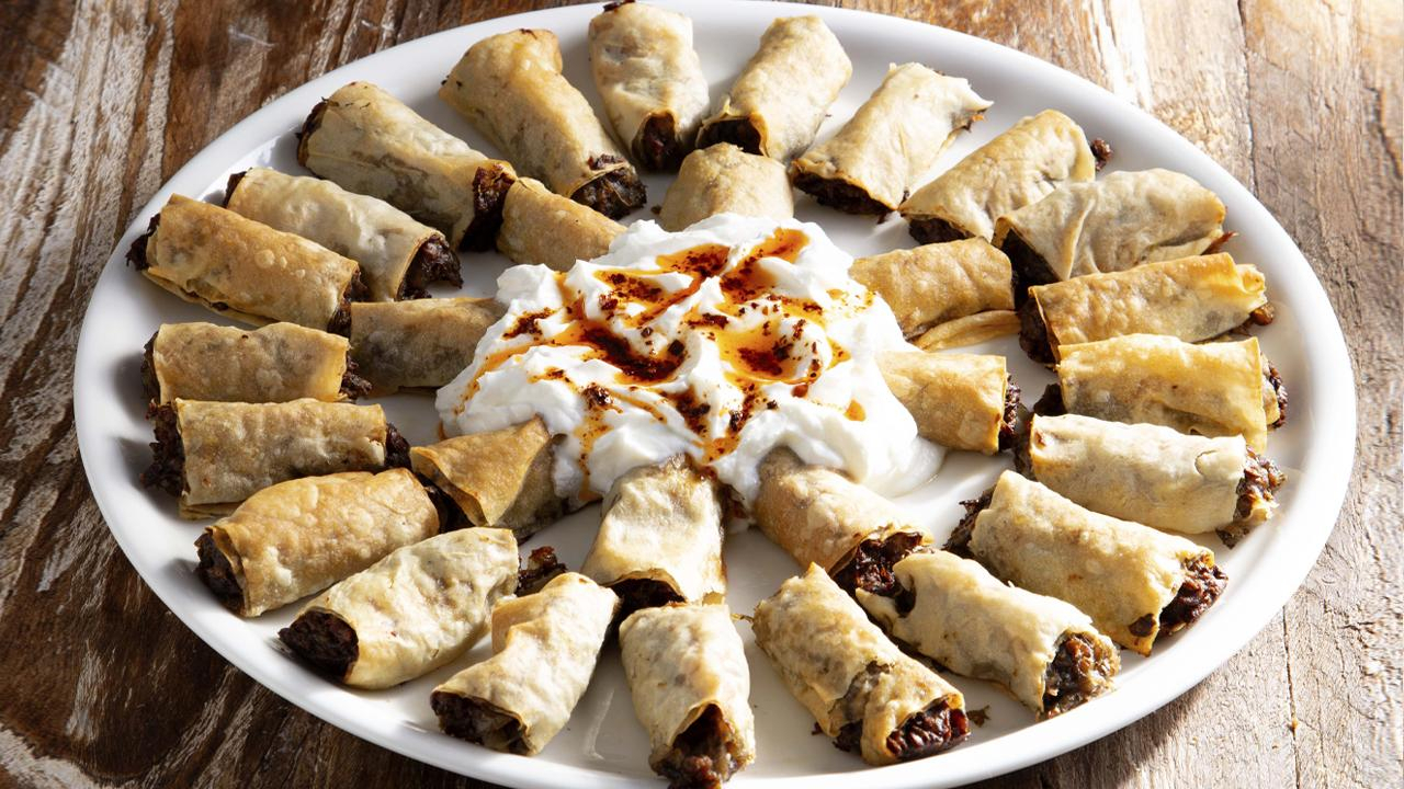 Kıymalı Mercimekli Börek - Kıymalı Mercimekli Börek Tarifi - Kıymalı Mercimekli Börek Nasıl Yapılır?