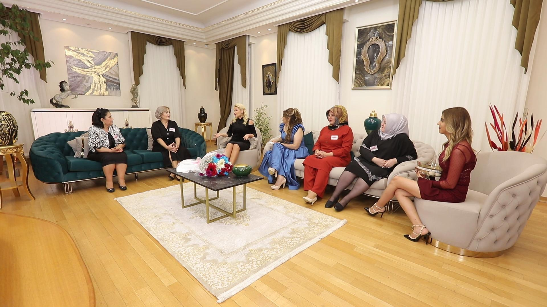 Günün Konsepti: Cinsiyet Öğrenme Partisi Şıklığı