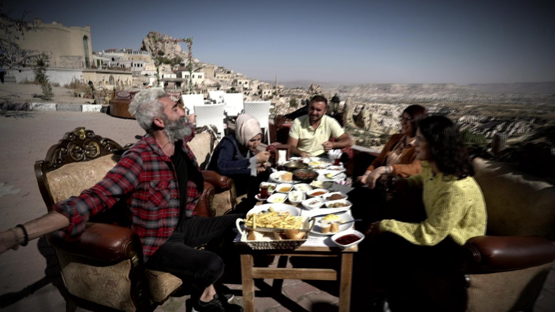 Yatıya Misafirim Var 1. Bölüm Fragmanı