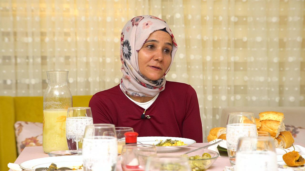 Rabia Hanım evliliğini neden bitirdiğini anlatırken duygusal anlar yaşandı!