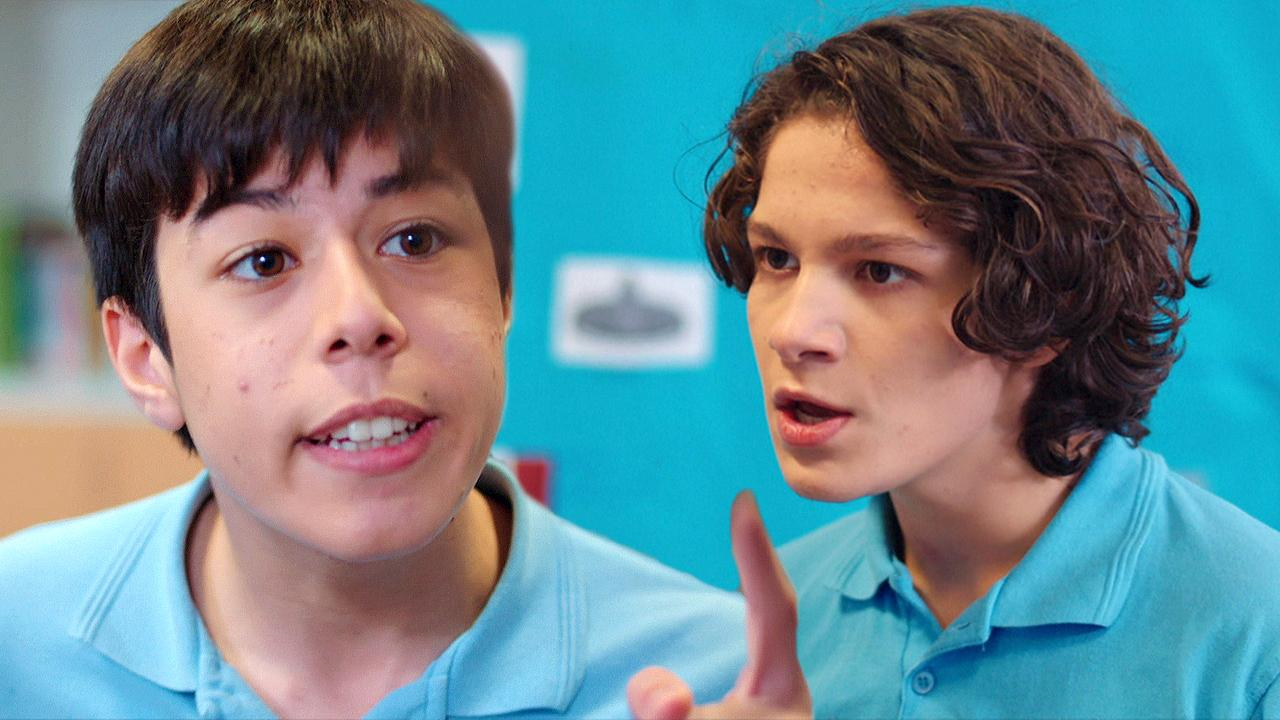 11. Bölüm - Ali ve Demir'in büyük kavgası!