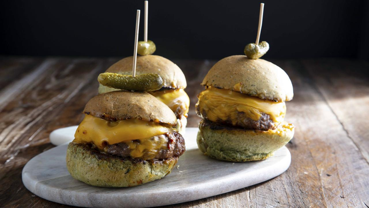 Arda’nın Mutfağı – Yeşil Cheeseburger Tarifi – Yeşil Cheeseburger Nasıl Yapılır?