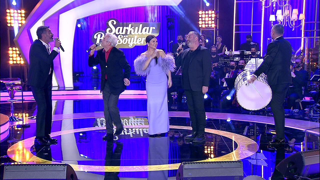 Cem Yılmaz ve Zafer Algöz'den "Hayriye" Performansı
