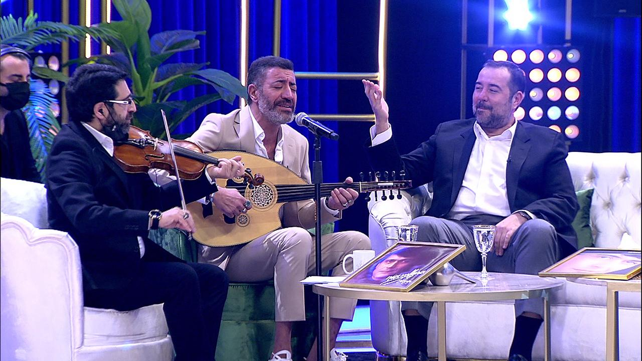 Ata Demirer'den "Eski Dostlar" Performansı