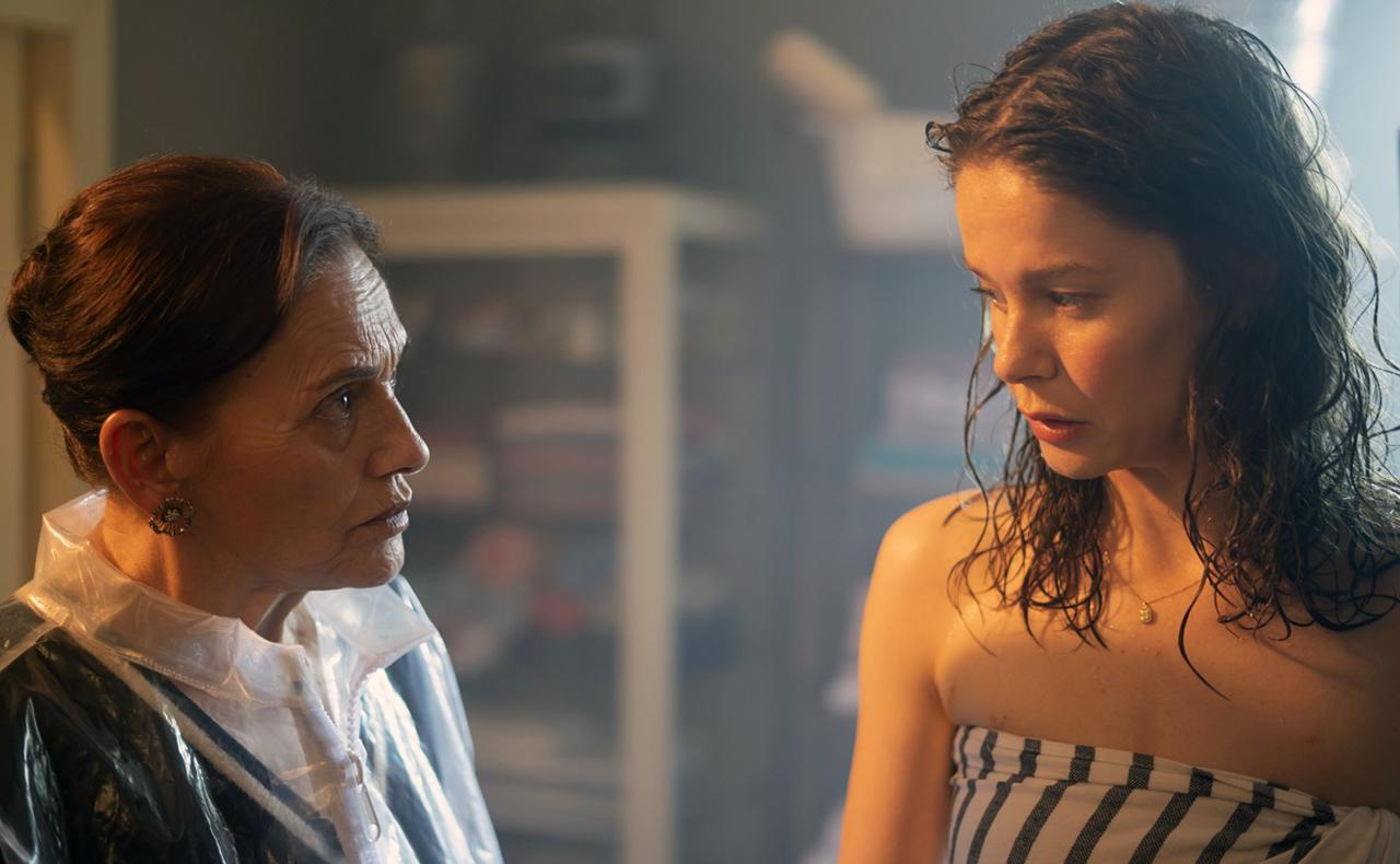 Sana dünyayı zindan ederim!