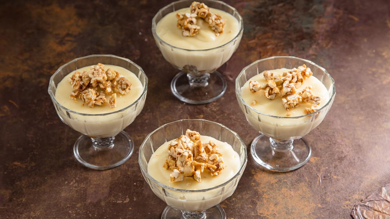 Fındık Krokanlı Muhallebi Tarifi - Fındık Krokanlı Muhallebi Nasıl Yapılır?