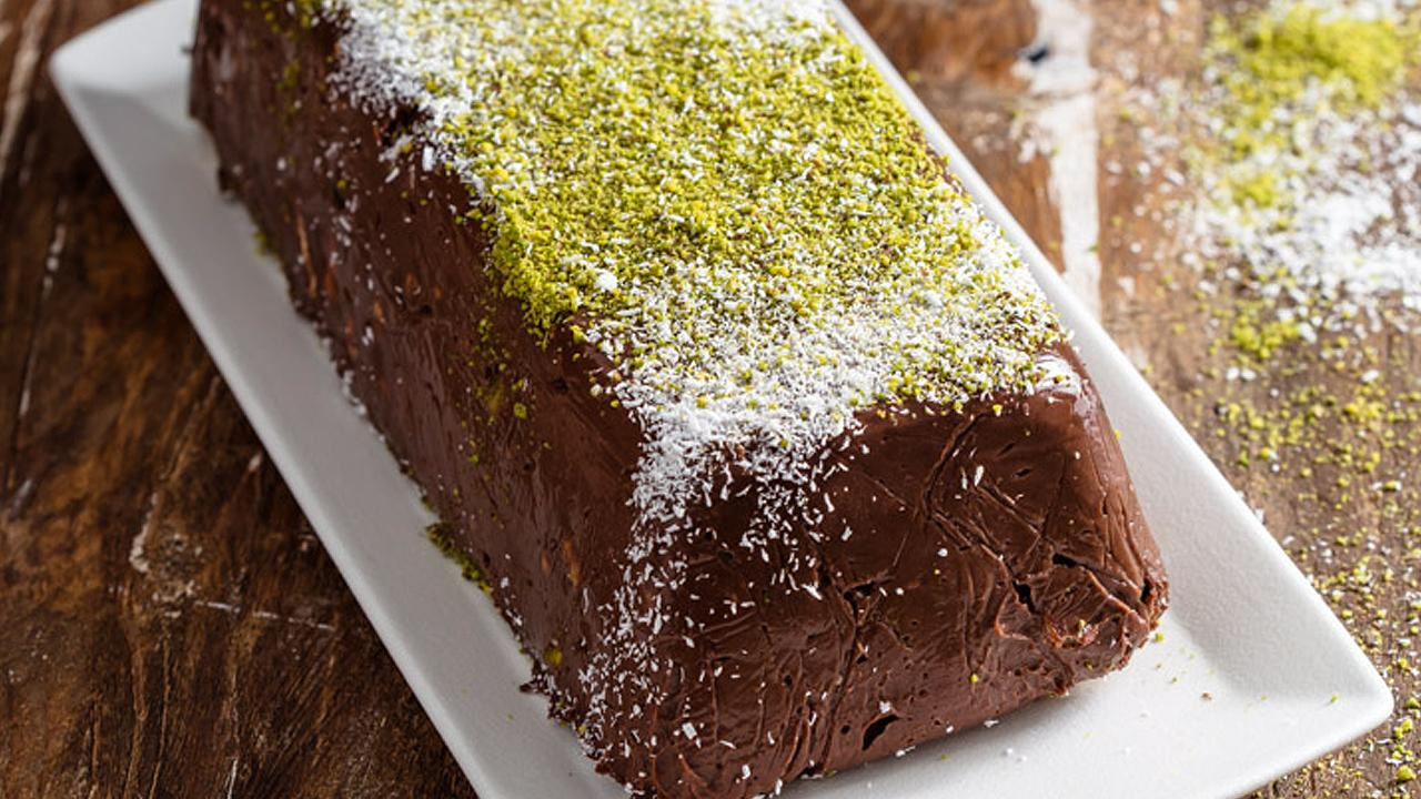 Bisküvili Puding Pasta Tarifi - Bisküvili Puding Pasta Nasıl Yapılır?